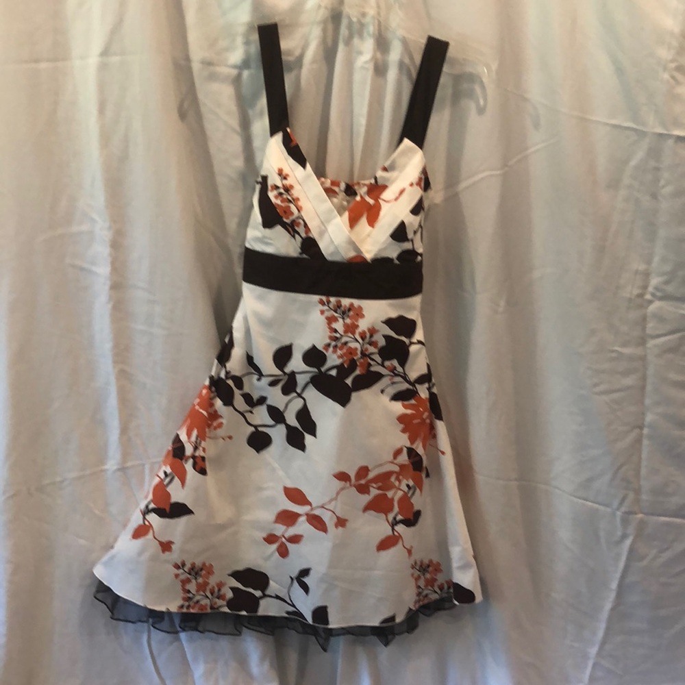 BUNDLE🛍3/$25 - Speechless white dress with brown & coral leaf/floral pattern.
